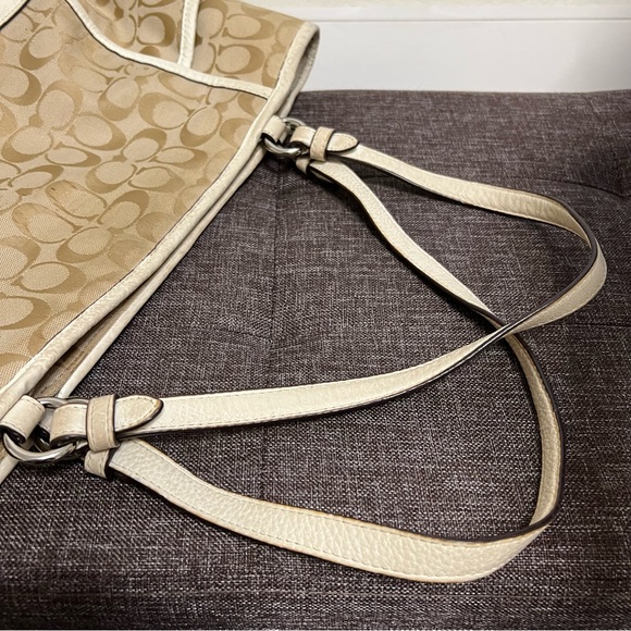 Set of 2 Coach Signature Canvas and White Leather Shoulder Bag and Long Wallet - Picture 9 of 16